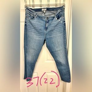 Abercrombie & Fitch size 22 jeans